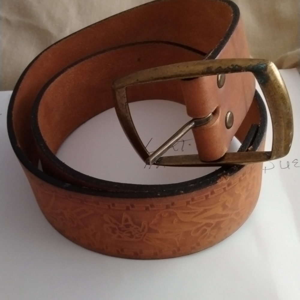 Latico Hand Antiqued  designer belt Sz 30x1.5 in  $34 + free scarf